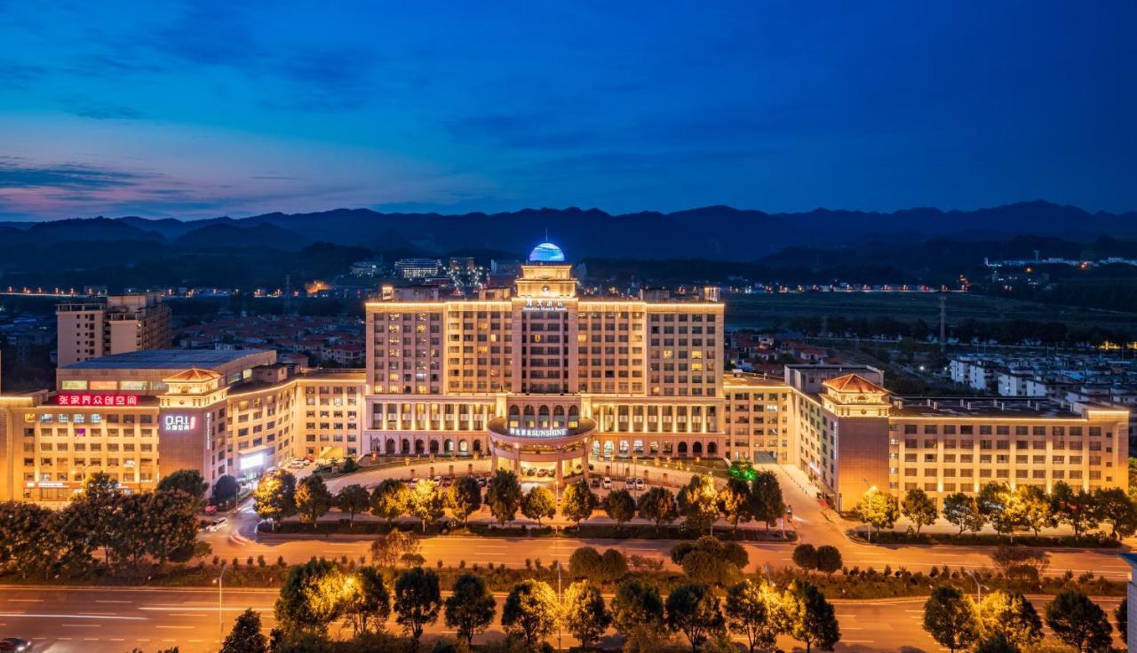 Sunshine Hotel Zhangjiajie Exterior foto